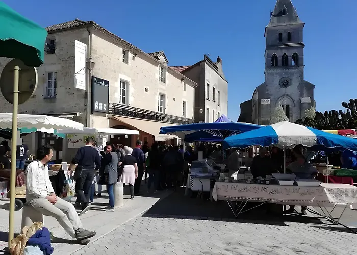 Domaine De La Sabliere Bed & Breakfast Thiviers